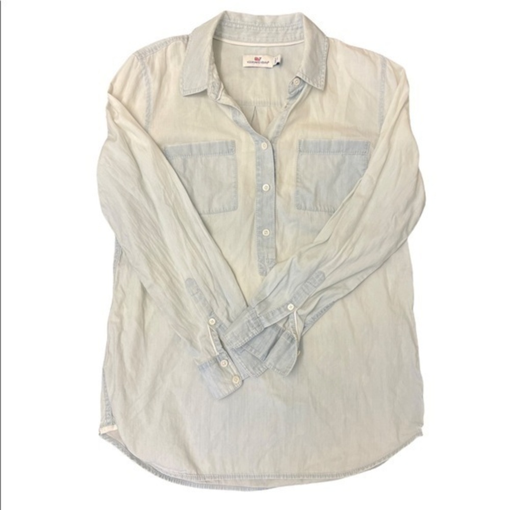 Vineyard Vines Denim Collar Button Tunic Women Size 2
Condition 8/10 no flaws